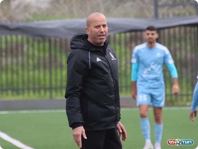 חולון יוצאת לכסייפה (בן מלניק)